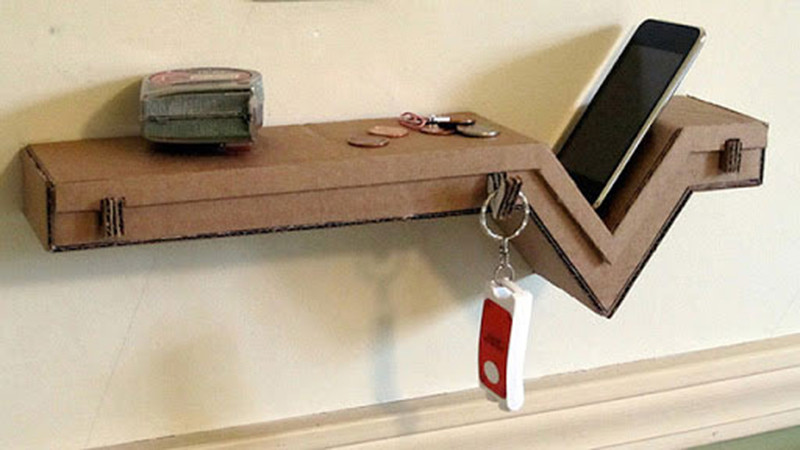 Bảng treo chìa khóa handmade từ hộp giấy cũ tiện dụng