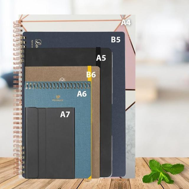 Bộ sưu tập các loại sổ tay với nhiều kích thước khác nhau