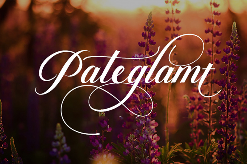 Font viết tay Pateglamt mang phong cách thư pháp hiện đại