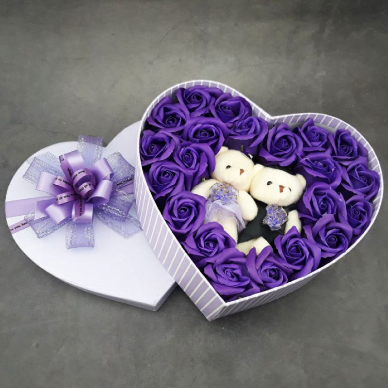 Hộp quà Valentine màu tím biểu tượng thủy chung son sắt