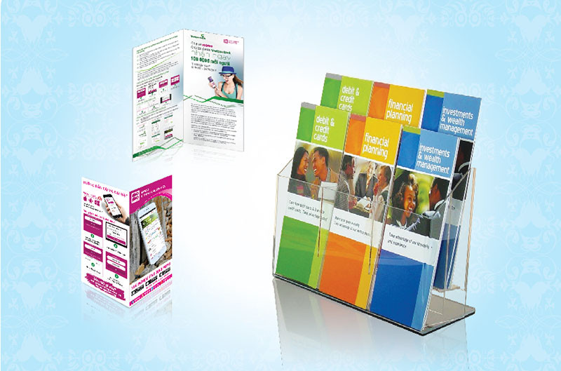 Phân biệt catalogue quà tặng và brochure quà tặng