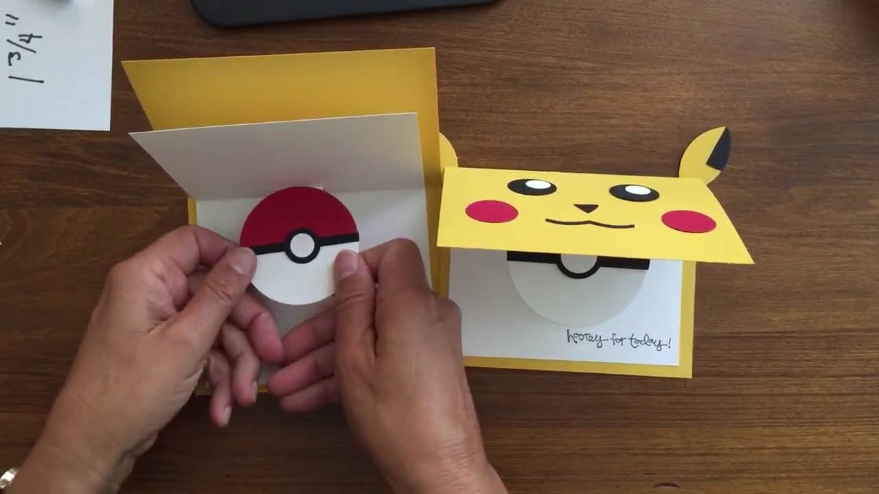 Thiệp vẽ tay hình Pikachu và Pokeball ngộ nghĩnh, ý tưởng làm thiệp chủ đề Pokemon