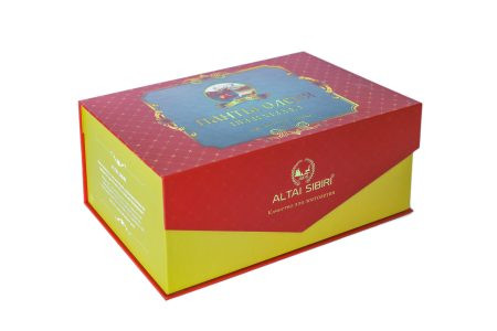 Thiết kế nắp hộp quà đóng mở tiện lợi với khóa nam châm